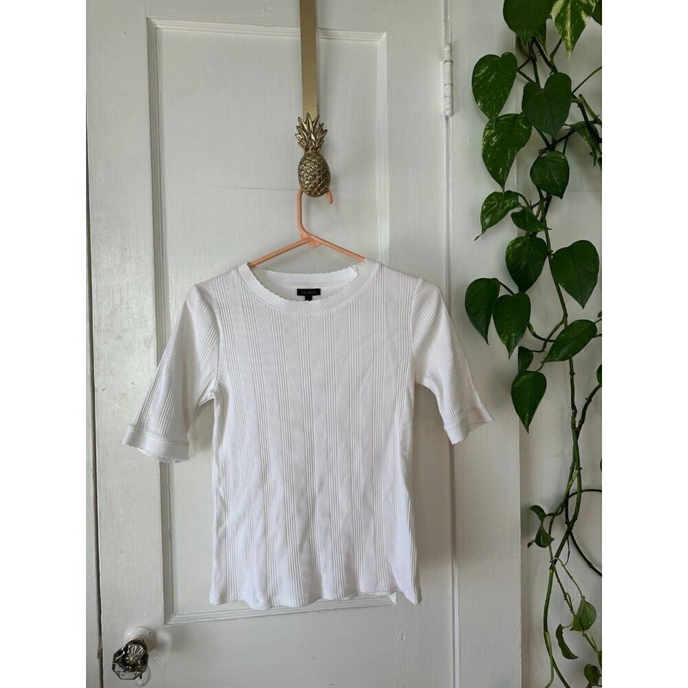 Talbots women’s size medium white short sleeve shirt